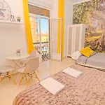 Balcony & Centro